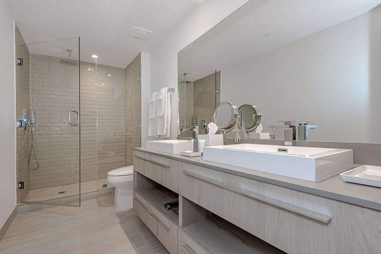 Bathroom 5, Stunning 25th-Floor Views in Hollywood, Broward