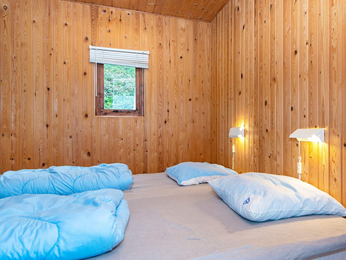 Room 2, 4 Person Holiday Home in Aabenraa, Aabenraa
