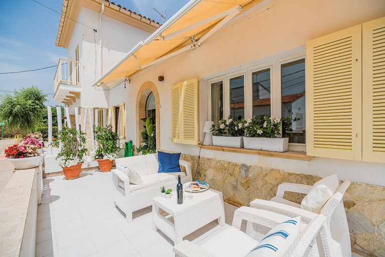 Others 4, Villa Bambu, Baleares