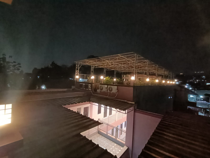 Exterior & Views 2, Karana Bandung Guest House Syariah & Luang Cafe, Bandung