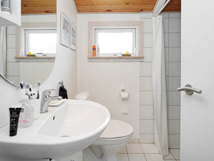 Bathroom, 4 Star Holiday Home in Jaegerspris, Frederikssund