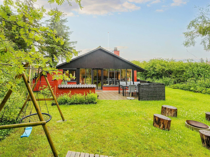 Others 4, 6 Person Holiday Home in Ulfborg, Holstebro