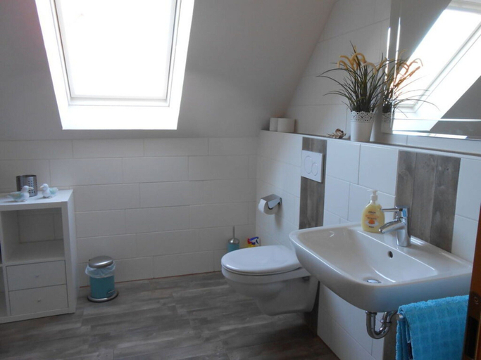 Bathroom 4, Holiday Apartment Evers 1, Wittmund