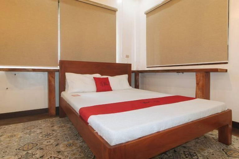 Bedroom 2, Reddoorz @ Casa Rafaelle Transient Ilocos Sur, San Vicente