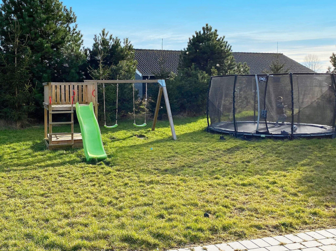 Family & Kids, 5 Star Holiday Home in Vaeggerlose, Guldborgsund