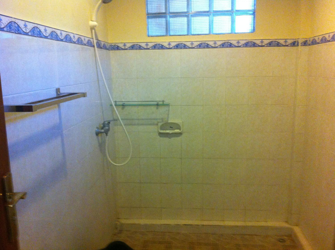 Bathroom 4, Bagus Homestay, Gianyar