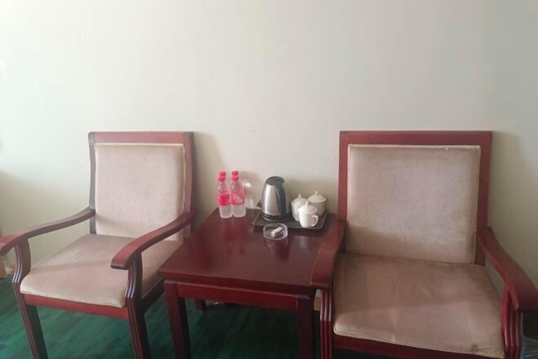 Others 5, Ming Fan Ju Hotel, Dehong Dai and Jingpo