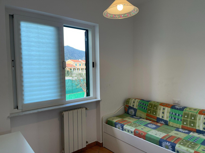 Room 4, Belvilla by OYO Appartamento 1 al Piano 1, Savona