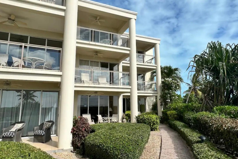 Others 4, Luxury Beachfront Apartments Grace Bay Beach