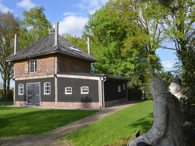 Exterior & Views, Cozy Holiday Home in Volkel With Sauna, Uden