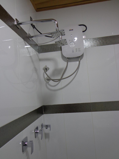 Bathroom 2, Rajarata Reach Resort, N. Palatha East