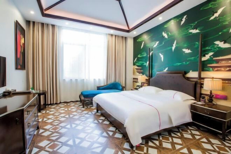 Bedroom 3, Yueyang Qingcheng Theme Hotel, Yueyang