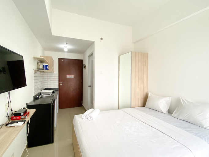 Bedroom 3, Comfort and Cozy Designed Studio Sayana Bekasi Apartment By Travelio, Bekasi