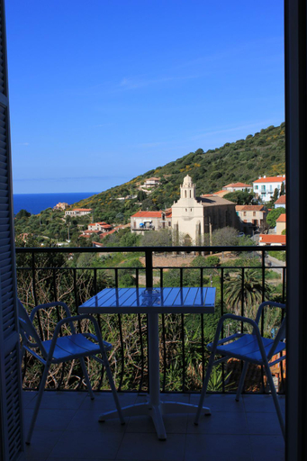 Others 3, Hotel Cyrnos, Corse-du-Sud