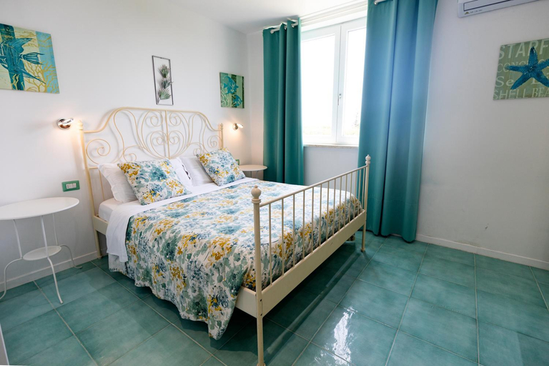 Bedroom 4, Casamediterranea, Latina
