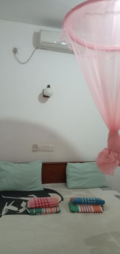 Bedroom 4, Pravindi Guest Home, Weligama