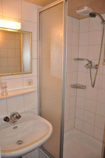 Bathroom 3, Gazauner Hof, Bludenz