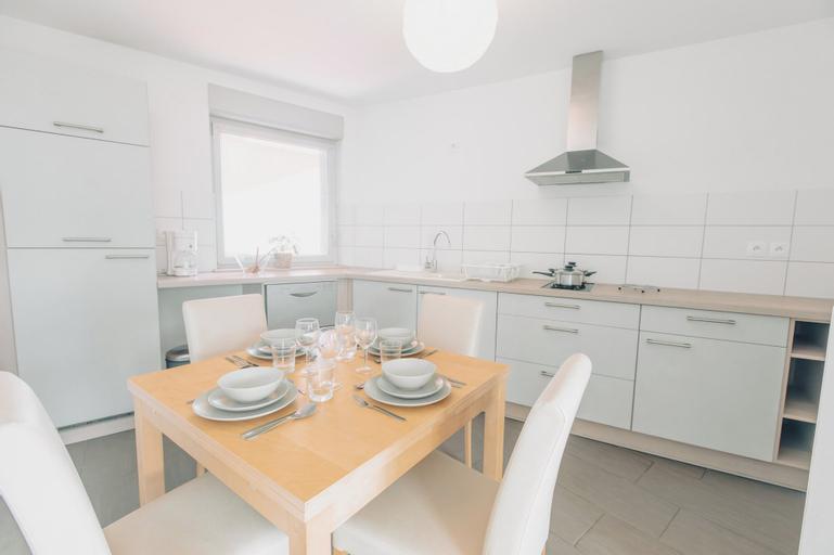 Dining Room 25