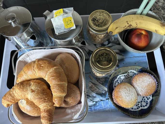 Food & Drinks 3, B&B Gottardo, Leventina