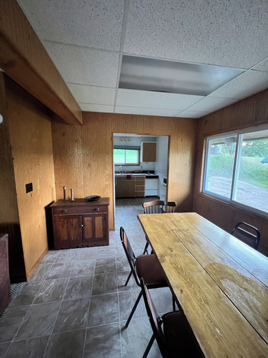 Others 5, Lost Pines Lodge, Wexford