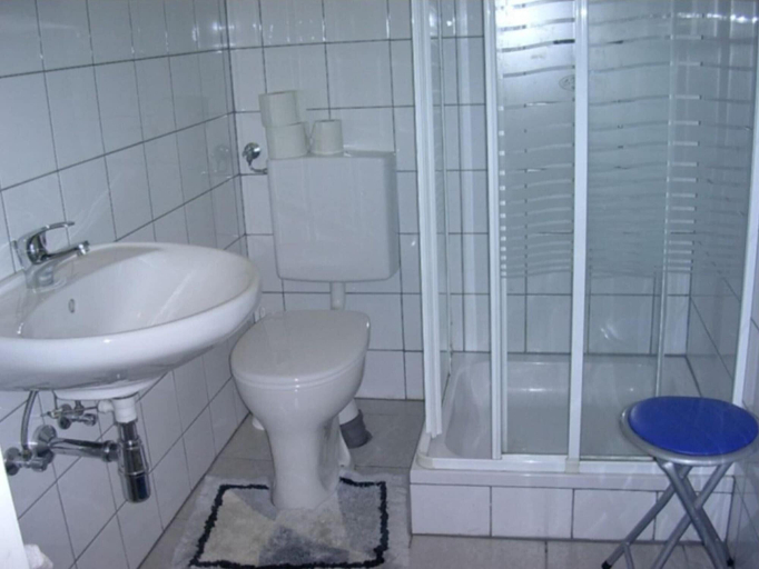 Bathroom 5, Bungalow by Lake Ossiach With Mountain Views, Feldkirchen
