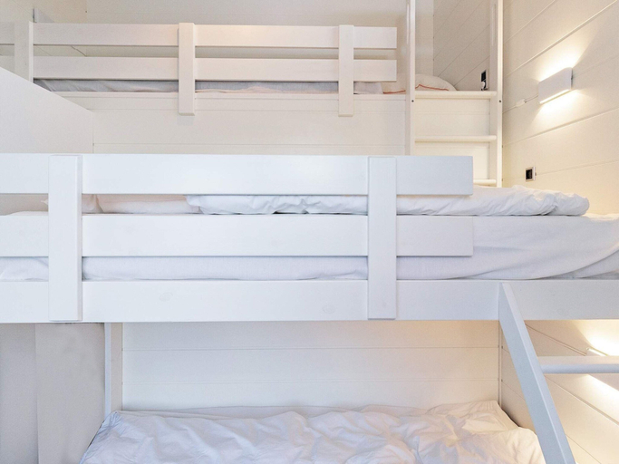 Room 5, 8 Person Holiday Home in Hirtshals, Hjørring