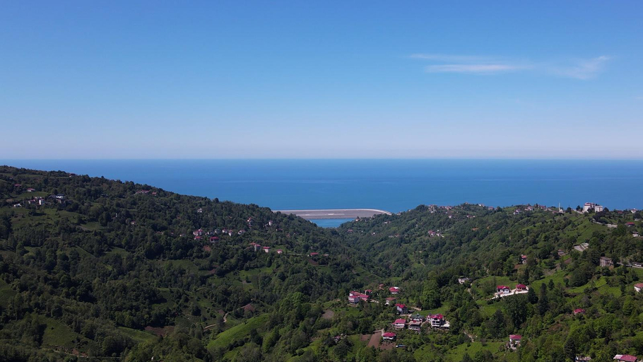 Others 3, Dudu Bungalov, Pazar