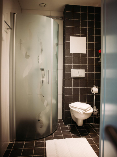 Bathroom 4, Atellet Hotell, Norrtälje