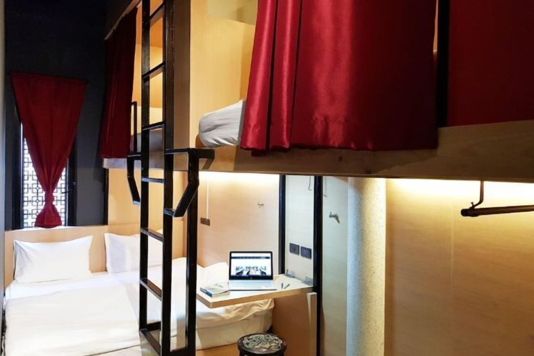 Bedroom 21