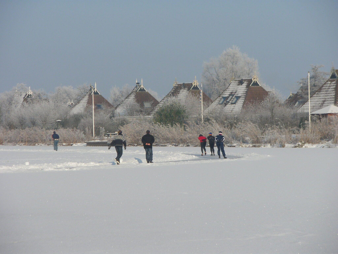 Others 2, Bungalow near De Alde Feanen Reserve, Tytsjerksteradiel