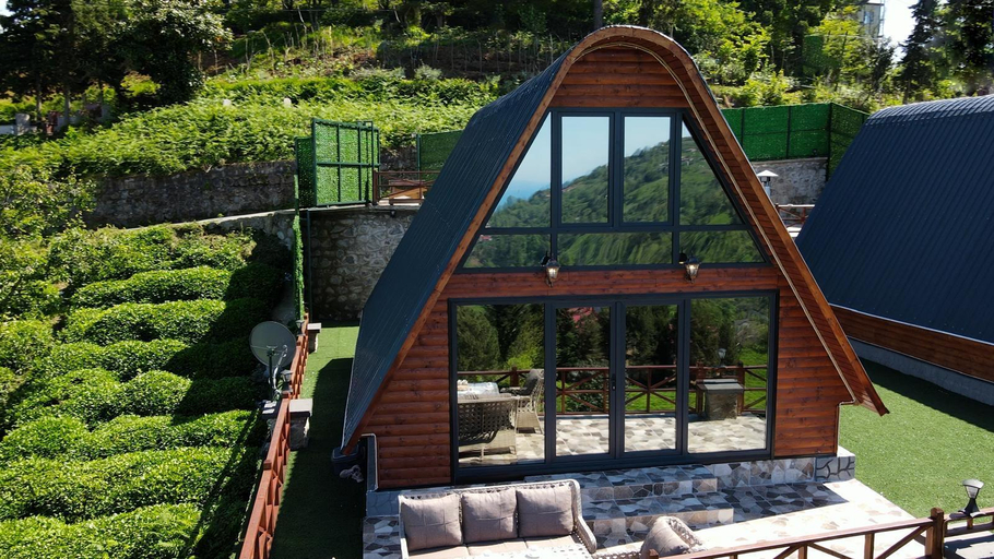 Others 5, Dudu Bungalov, Pazar