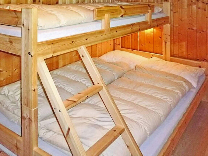 Room 2, 6 Person Holiday Home in Olden, Stryn