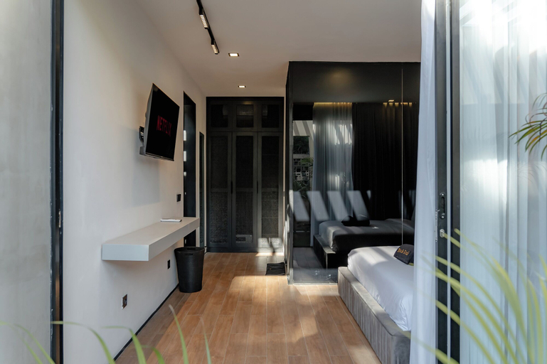 Bathroom 17