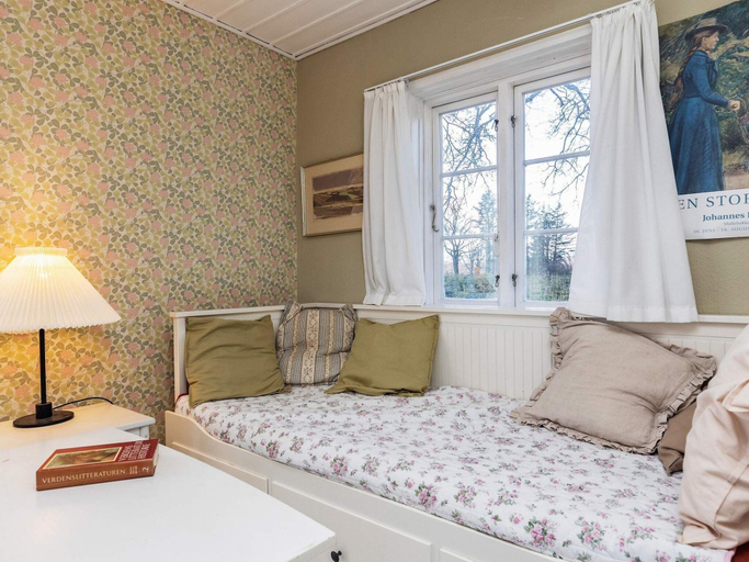 Room 3, 5 Person Holiday Home in Praesto, Vordingborg