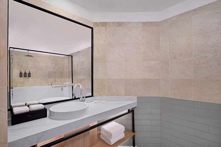 Bathroom 11