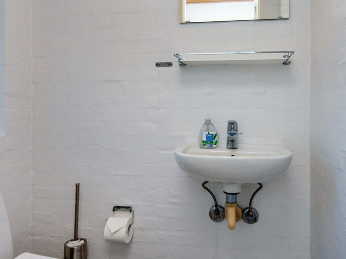 Bathroom 5, 4 Star Holiday Home in Romo, Tønder