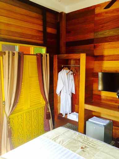 Bedroom 9