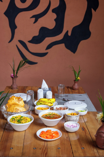 Food & Drinks 4, Vann Vaikuntham, Seoni