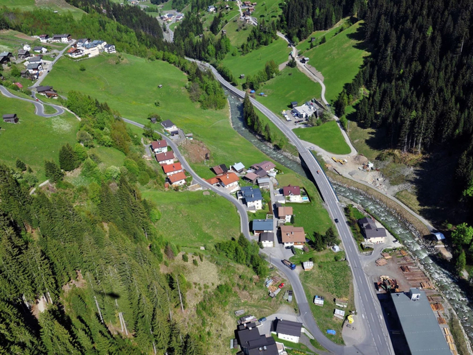 Others 5, Apartment Near the Lake in Tyrol, Landeck