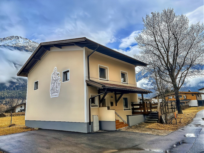 Exterior 3, Pleasant Holiday Home in Langenfeld With Balcony, Imst