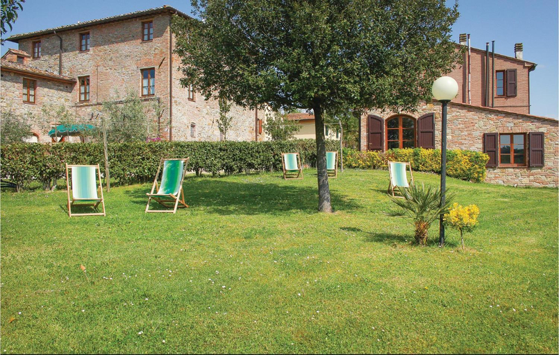 Others 5, Casale Del Borgo 13, Florence