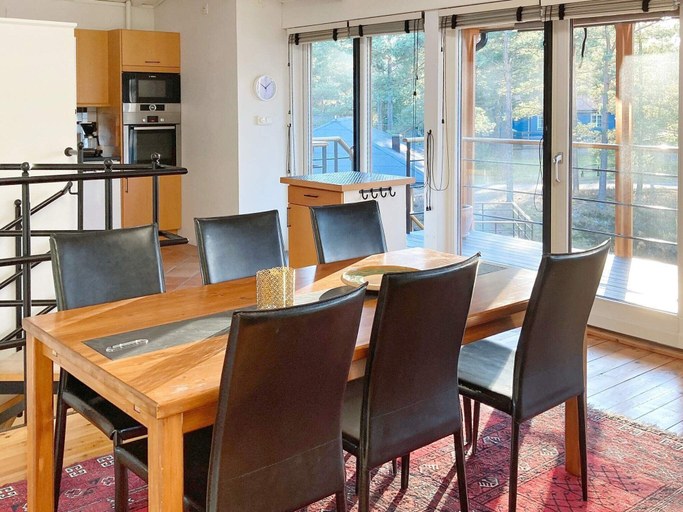 Dining 3, 5 Star Holiday Home in Ahus, Kristianstad
