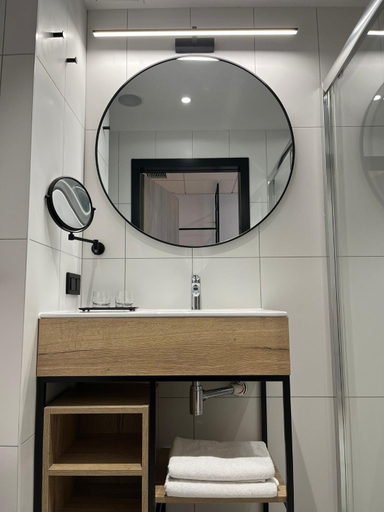 Bathroom 4, CAMPANILE WARSZAWA POLNOC, Warsaw
