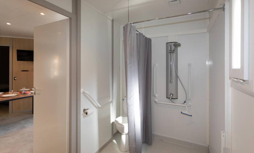 Bathroom 3, Domaine Chalets Larlapean, Pyrénées-Atlantiques