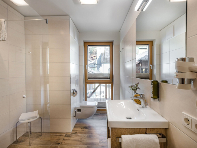 Bathroom 4, Modern Flat in a Prime Location on the Hochkonig, Sankt Johann im Pongau