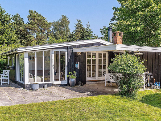 Others 1, 4 Person Holiday Home in Vaeggerlose, Guldborgsund