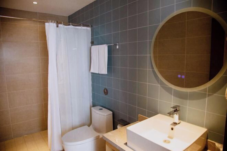 Bathroom 4, Homeinn · neo (Bei'an Passenger Station Bei'an Railway Station), Heihe
