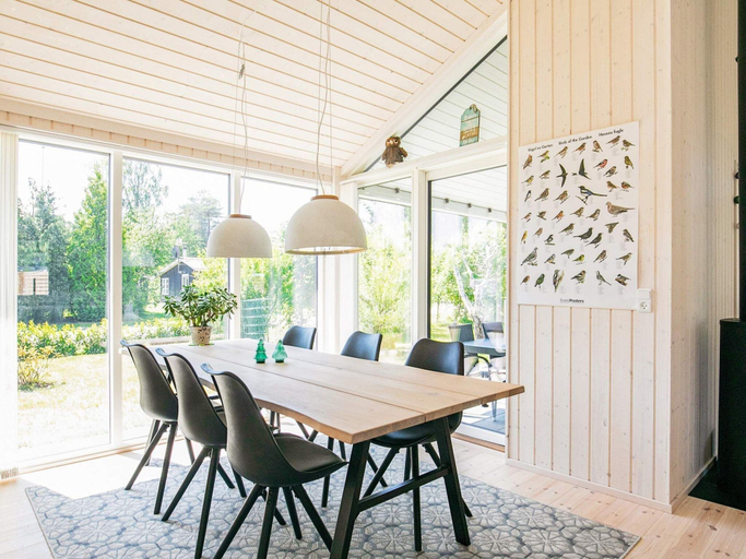 Dining 4, 5 Star Holiday Home in Hals, Aalborg