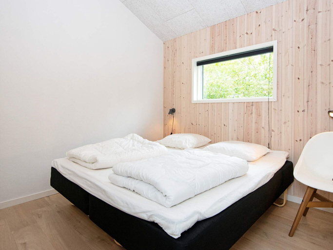 Bedroom 2, 5 Star Holiday Home in Tarm, Ringkøbing-Skjern