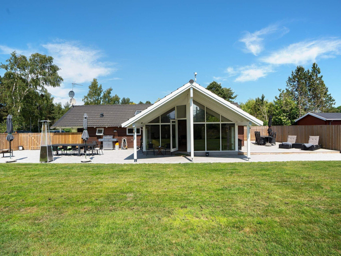 Exterior 3, Luxury Retreat by Kramnitze - By Traum Ferienwohnungen, Lolland
